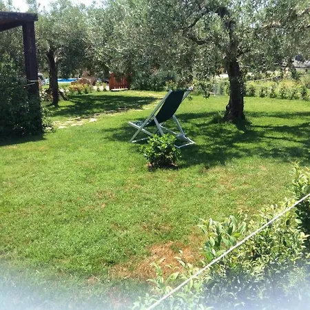 Maralai Semesterbostad