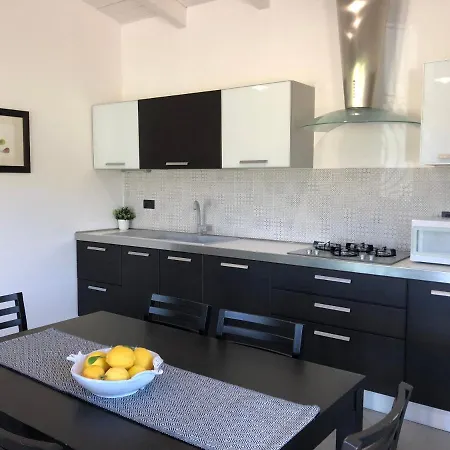 Maralai Semesterbostad *